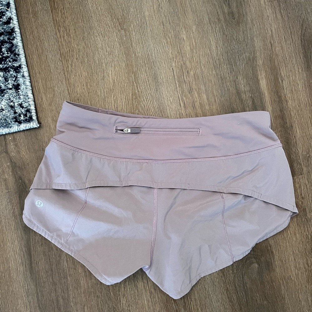 Light purple lululemon speed up shorts 2.5” size 4 WORN TWICE
